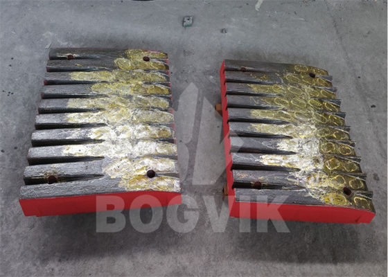 Manganese con inserto di cromo C140 mascella piastra 2-3 volte durata di vita rispetto al normale manganese Crusher Liners