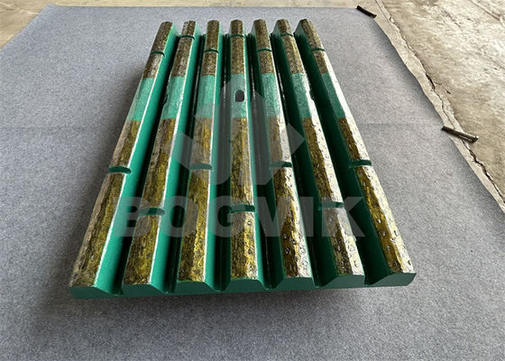 Manganese con Carburo di Titanio Inserta Coltello di rivestimento Fusione con sabbia, liscia