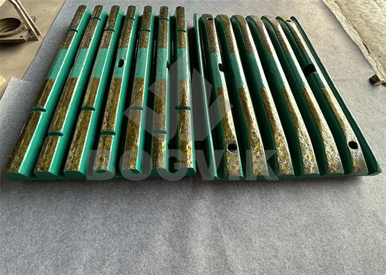 Manganese con Carburo di Titanio Inserta Coltello di rivestimento Fusione con sabbia, liscia