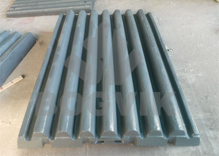Mn18Cr2 JM1208 Crusher mascellato mascellato 400.0425.001 e Swing Jaw Plate 400.0420.001